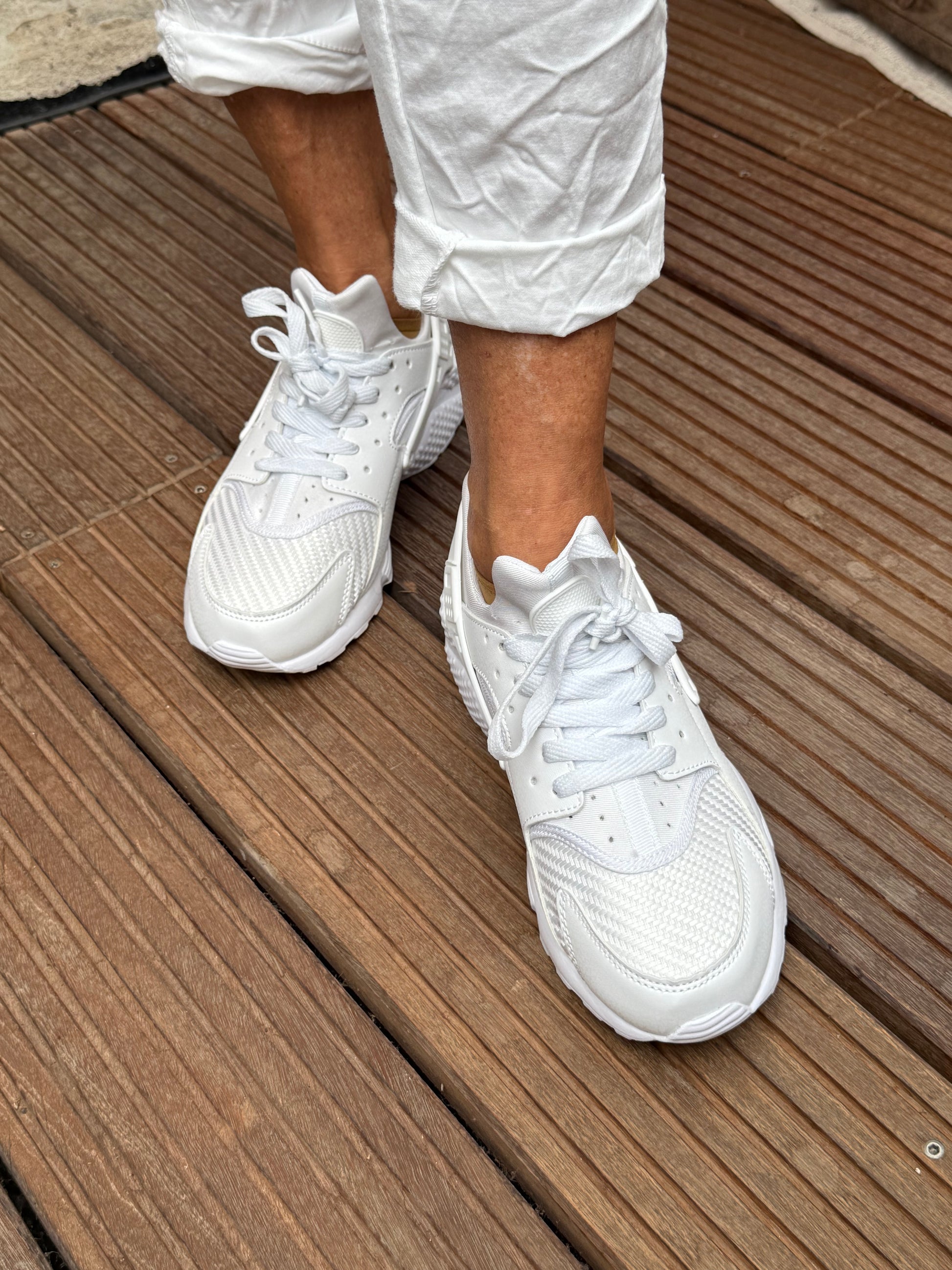 Federleichter Sneaker, weiß