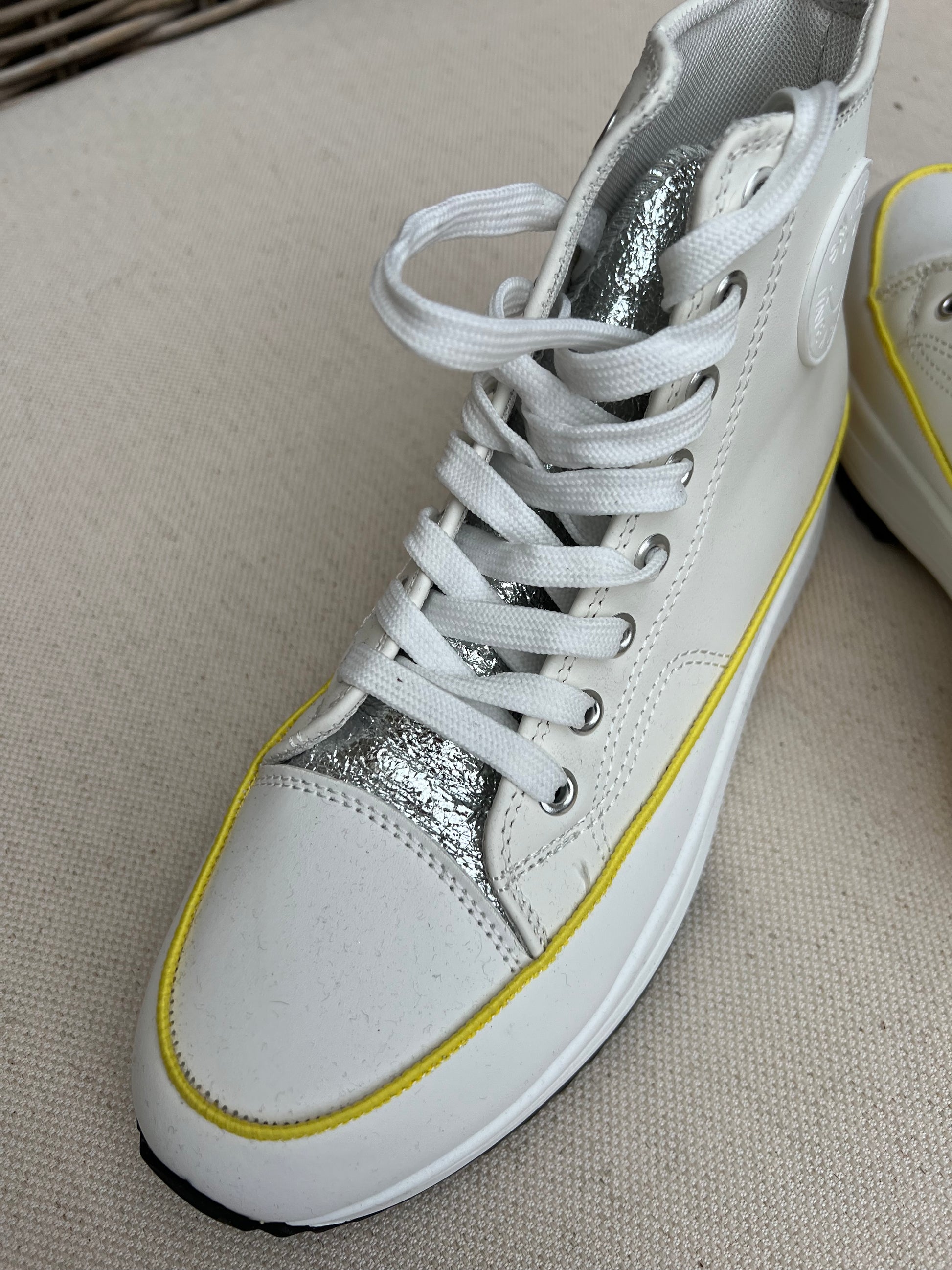 Toller Sneaker, weiß / gelb