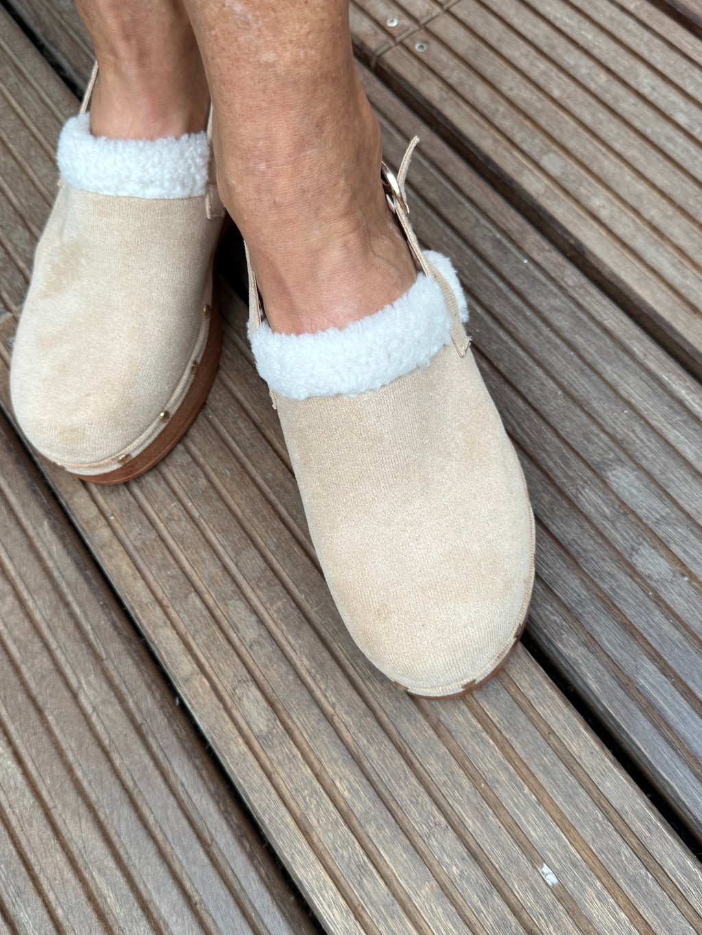 Leichte Clogs