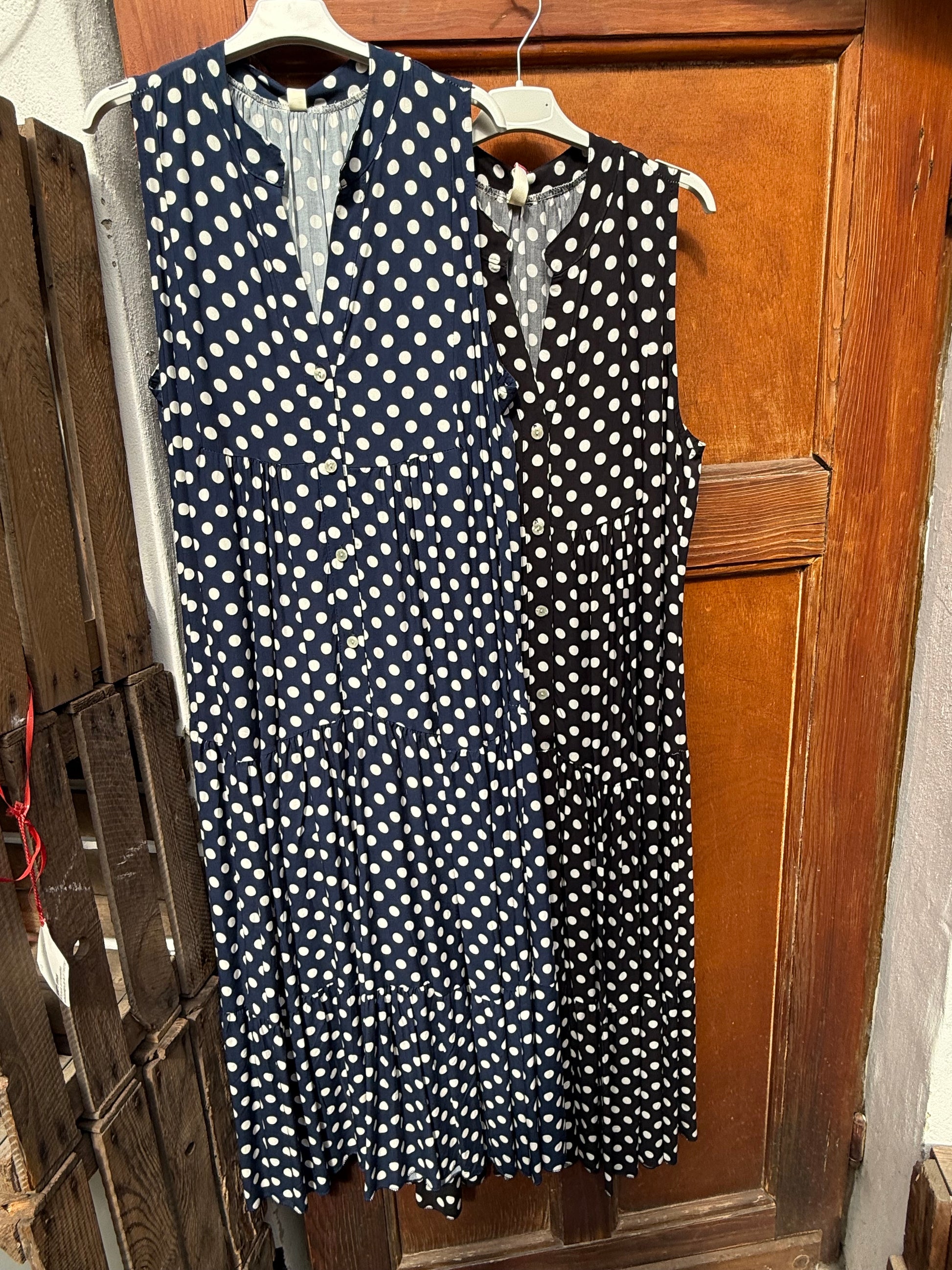 Leichtes Sommerkleid braun mit Punkten
