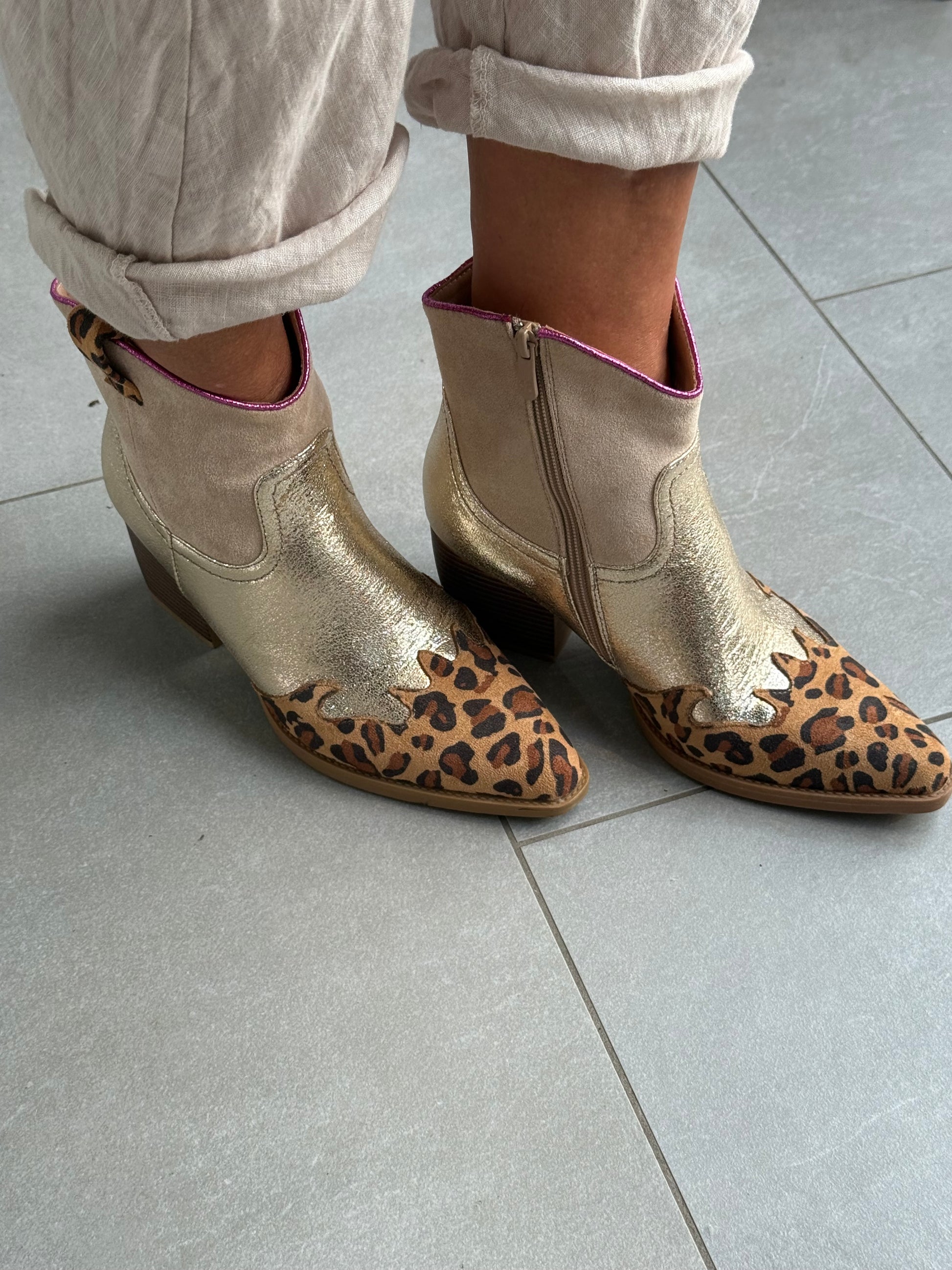 Besonderer Cowboystiefel