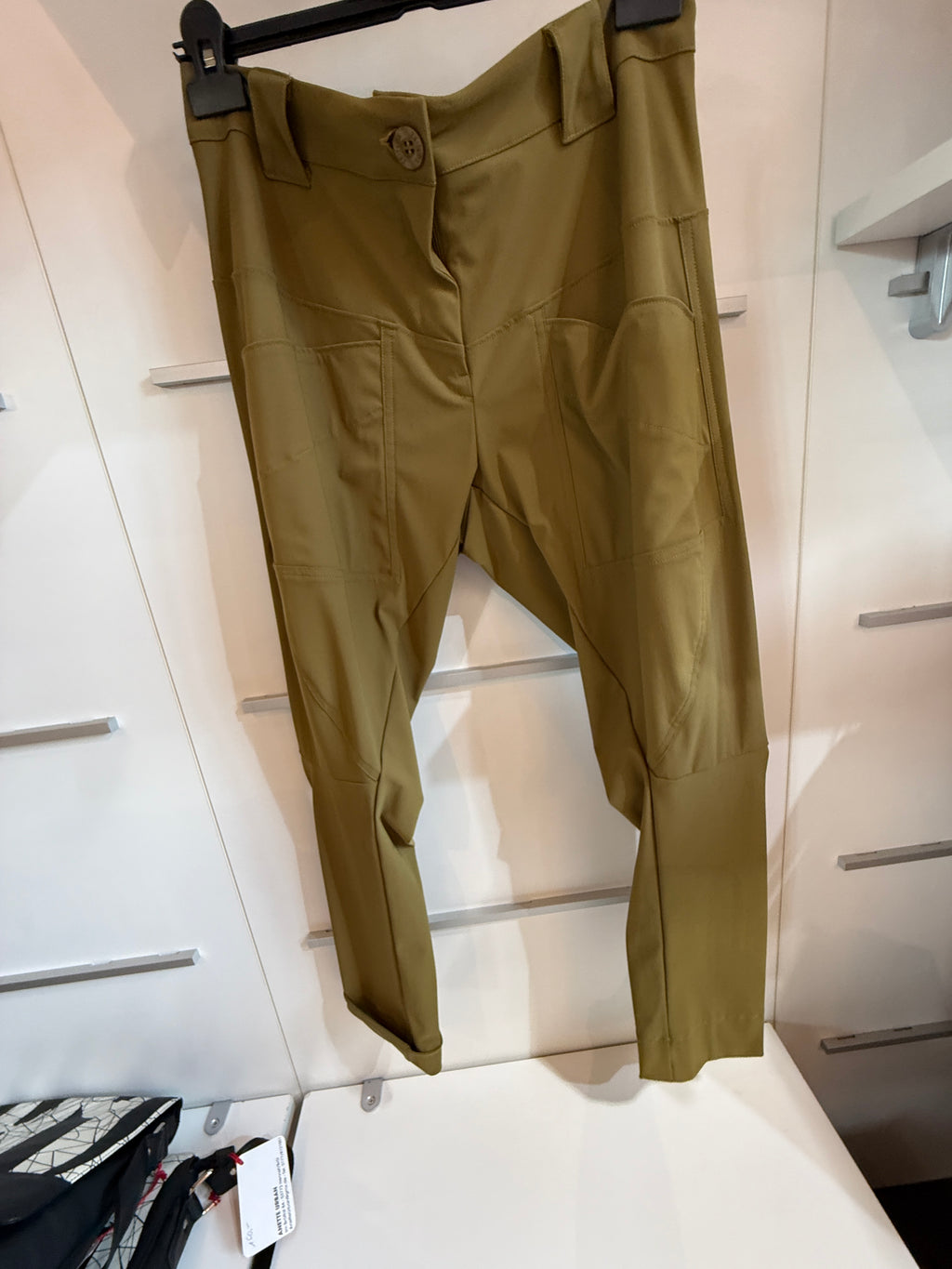 Klappentaschenhose Art.Nr 1010 pesto