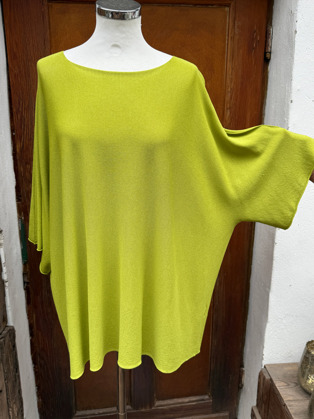 Kurzärmliger leichter Strickpullover