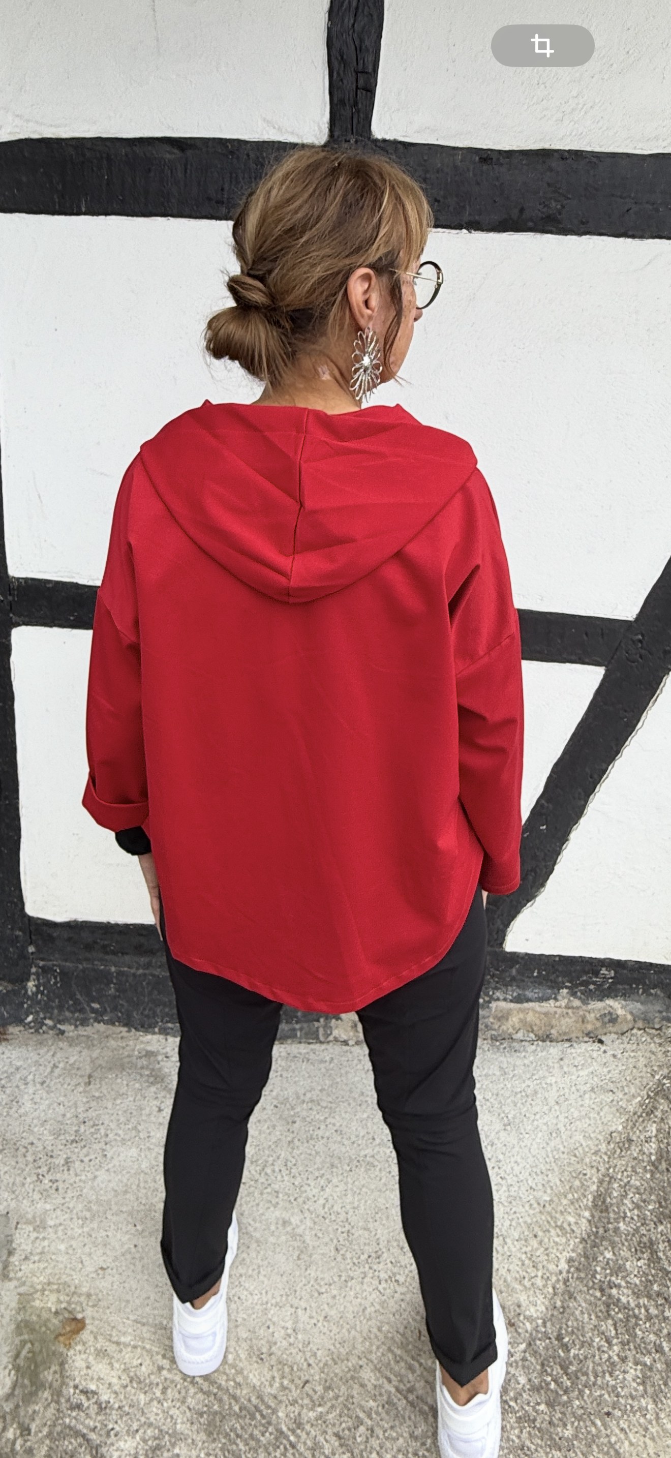 Rote Sweatjacke
