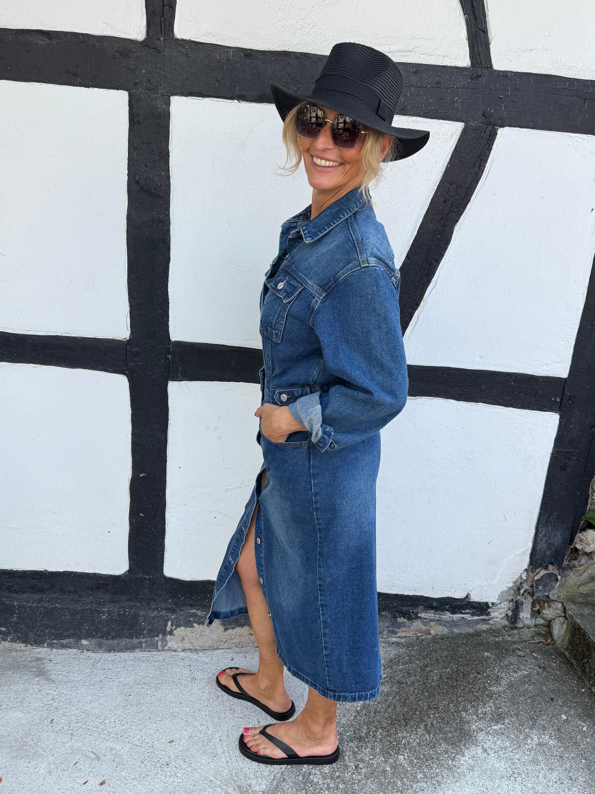 Cooles blaues Jeanskleid
