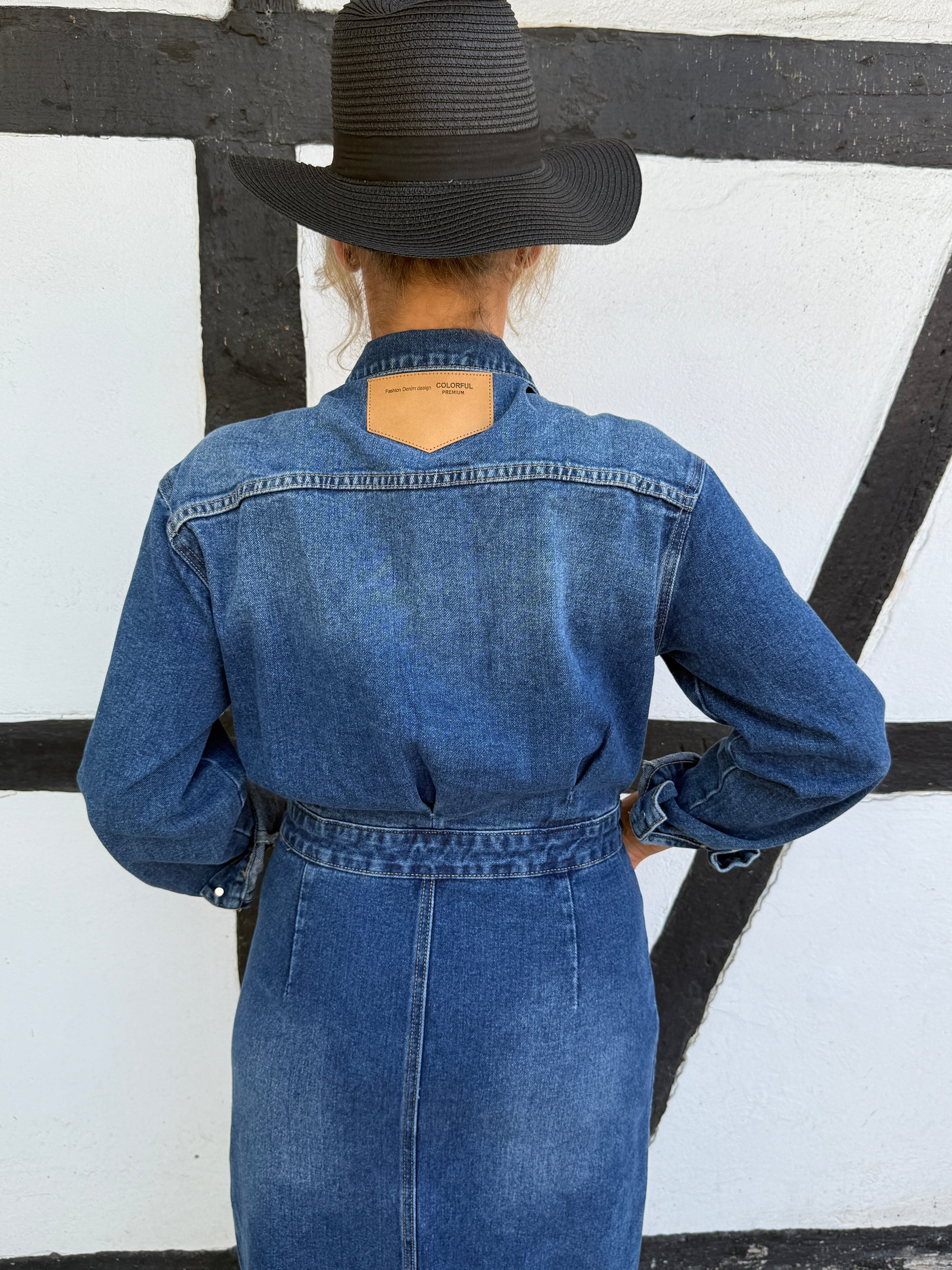 Cooles blaues Jeanskleid
