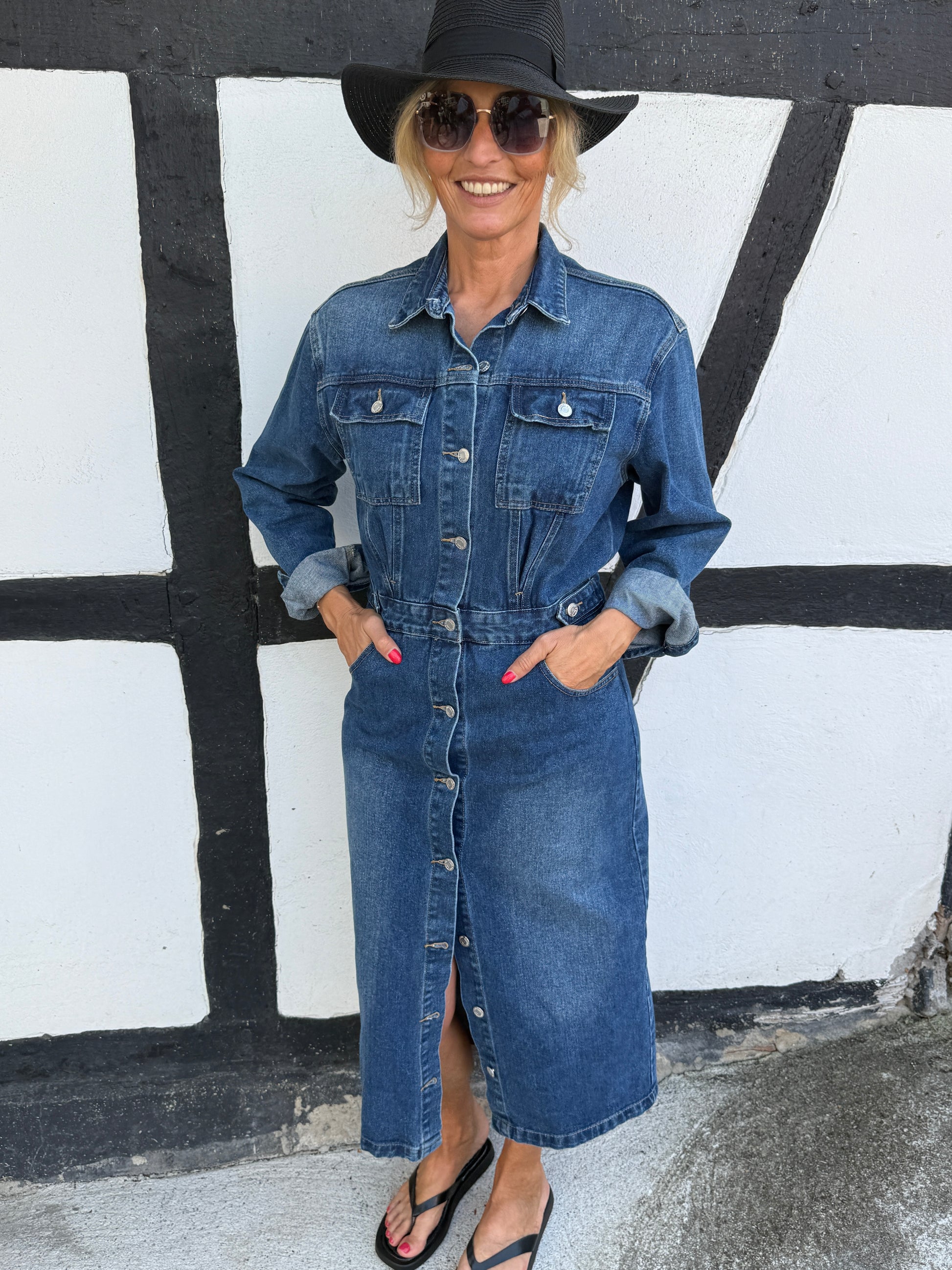 Cooles blaues Jeanskleid