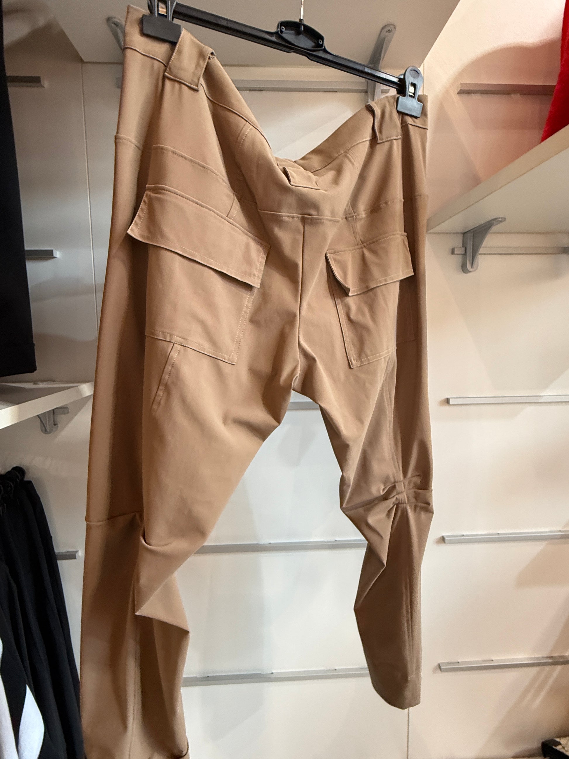 Klappentaschenhose Art.Nr 1010 cappuccino