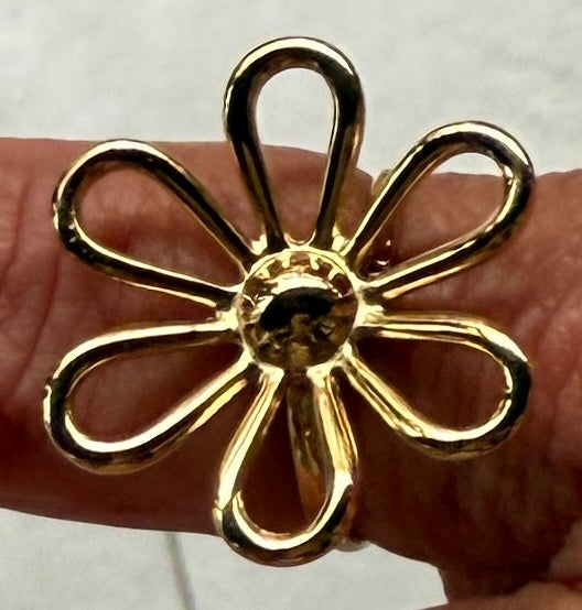 Blumenringe in silber- und goldfarben