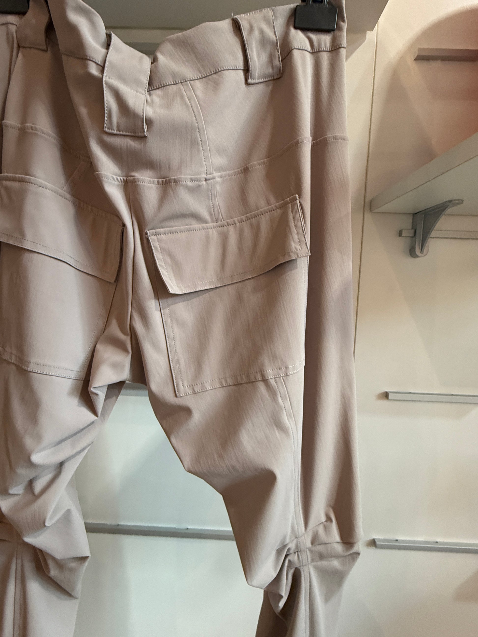 Klappentaschenhose Art.Nr 1010 hell nougat