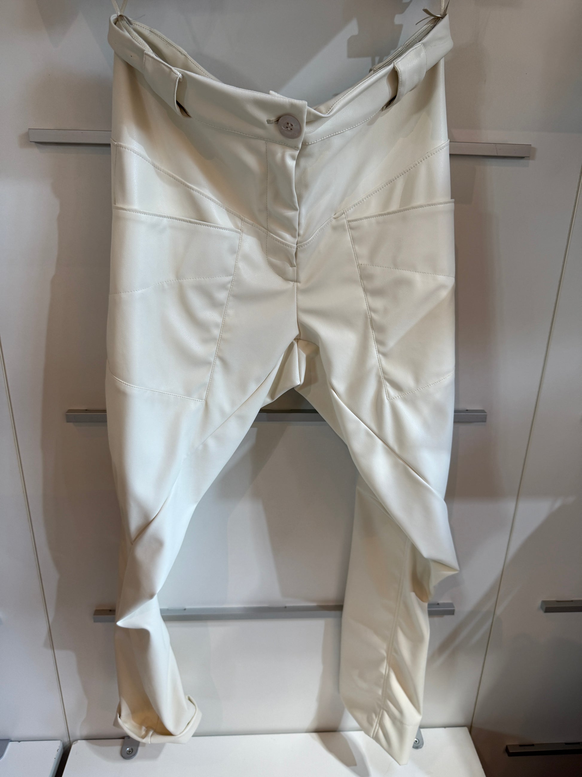 Klappentaschenhose Art.Nr 24210 weiß